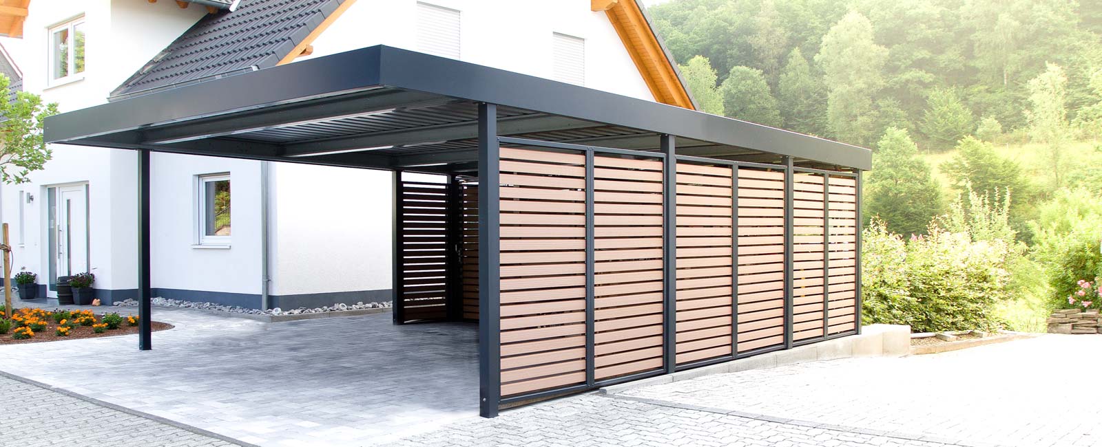 siebau-carport-wpc Stahl Carport 3.41 Breite in anthrazit mit WPC-Wandfelder kaufen.
